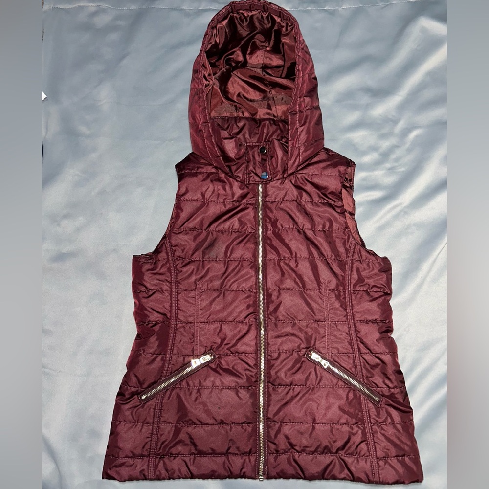 New York & Company burgundy hooded puffer vest
